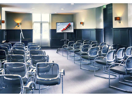 Peerless SR575M SmartMount Full Featured Flat Panel TV Cart for 32" and 75" TVs