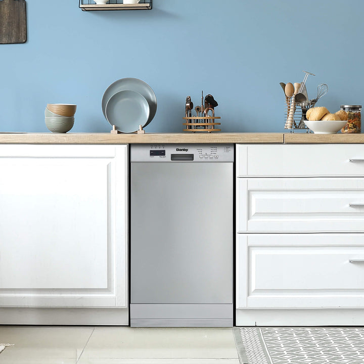 Danby DDW18D1ESS 18" Wide Built-in Dishwasher in Stainless Steel